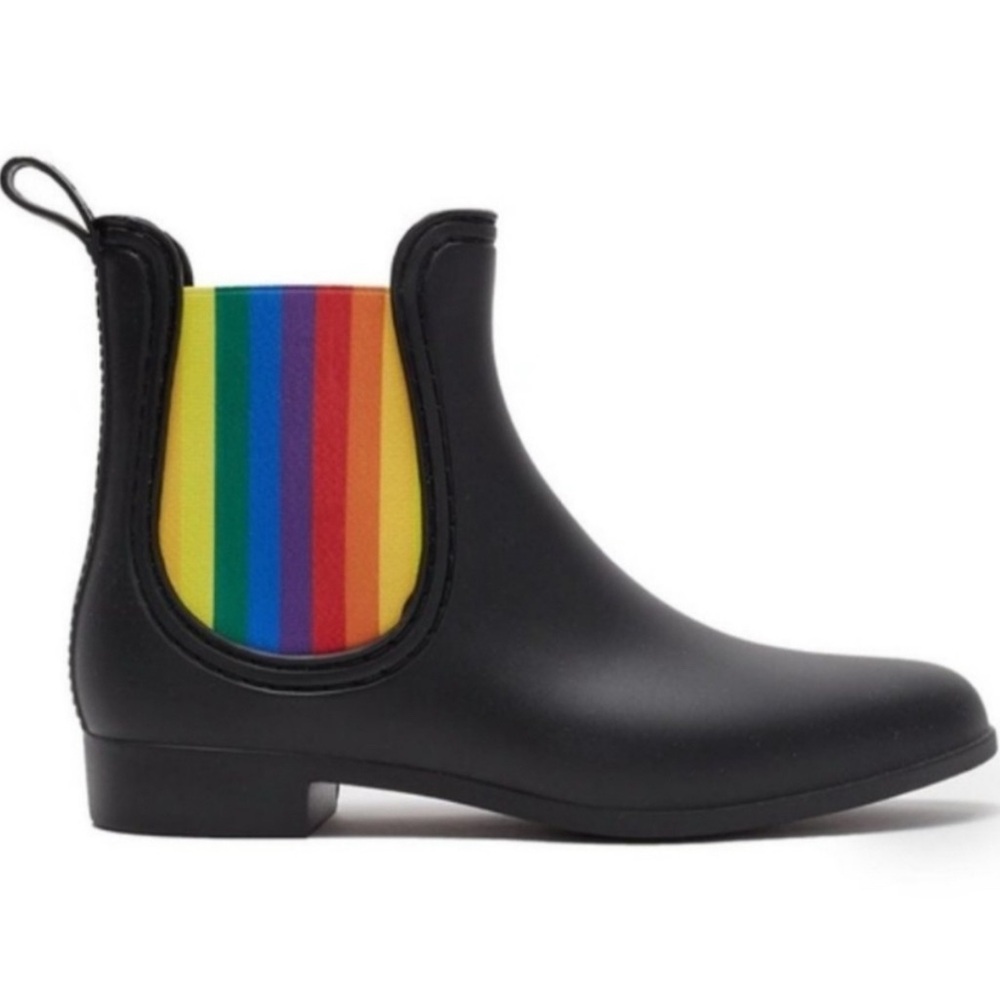 CATHERINE CATHERINE MALANDRINO Black Chelsea Boots | Size 8